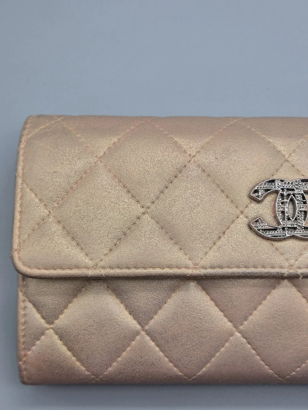 💛CHANEL Authentic Iridescent Wallet/Clutch💛